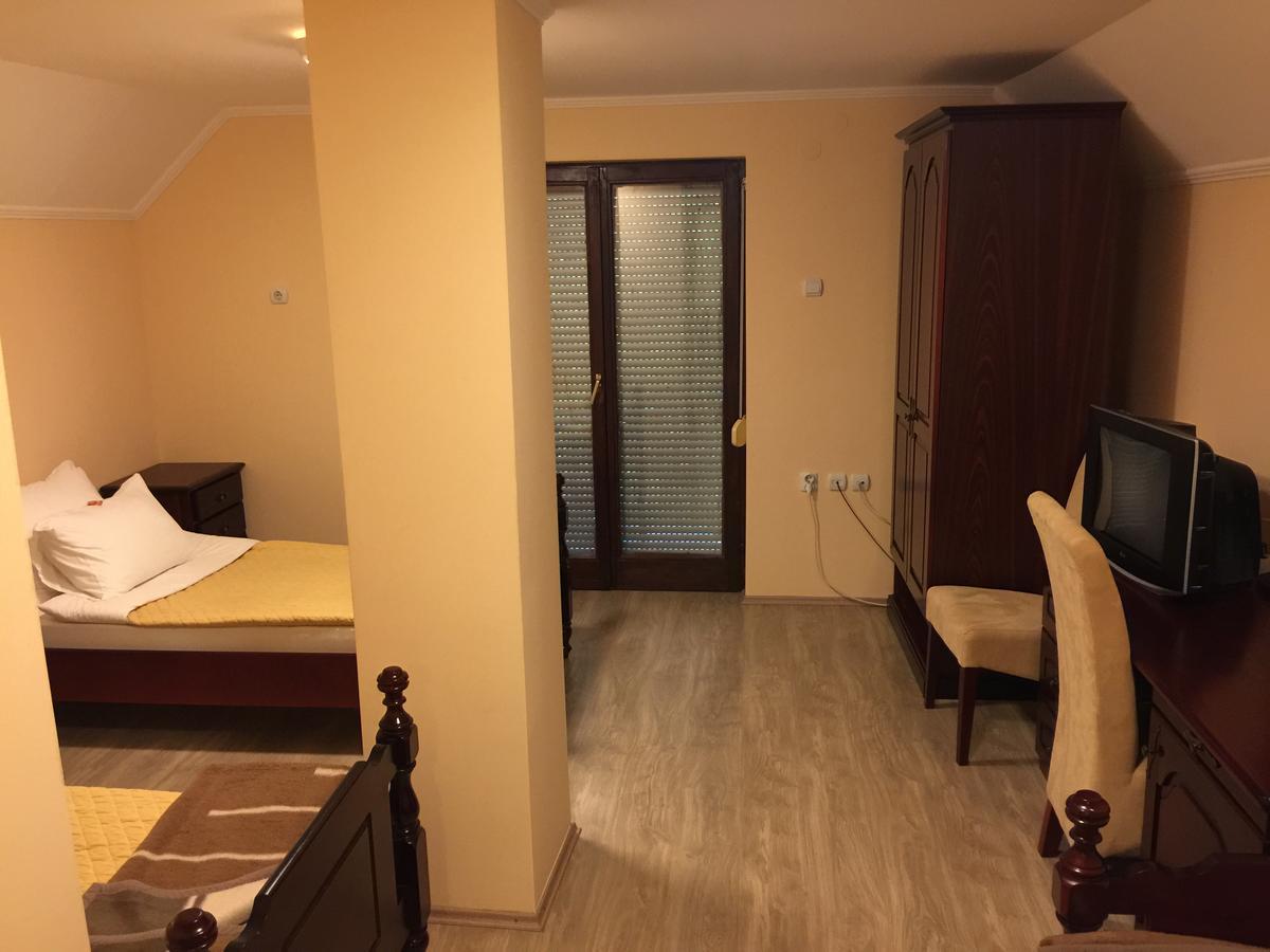 Bed&Breakfast Karavan Raška Extérieur photo