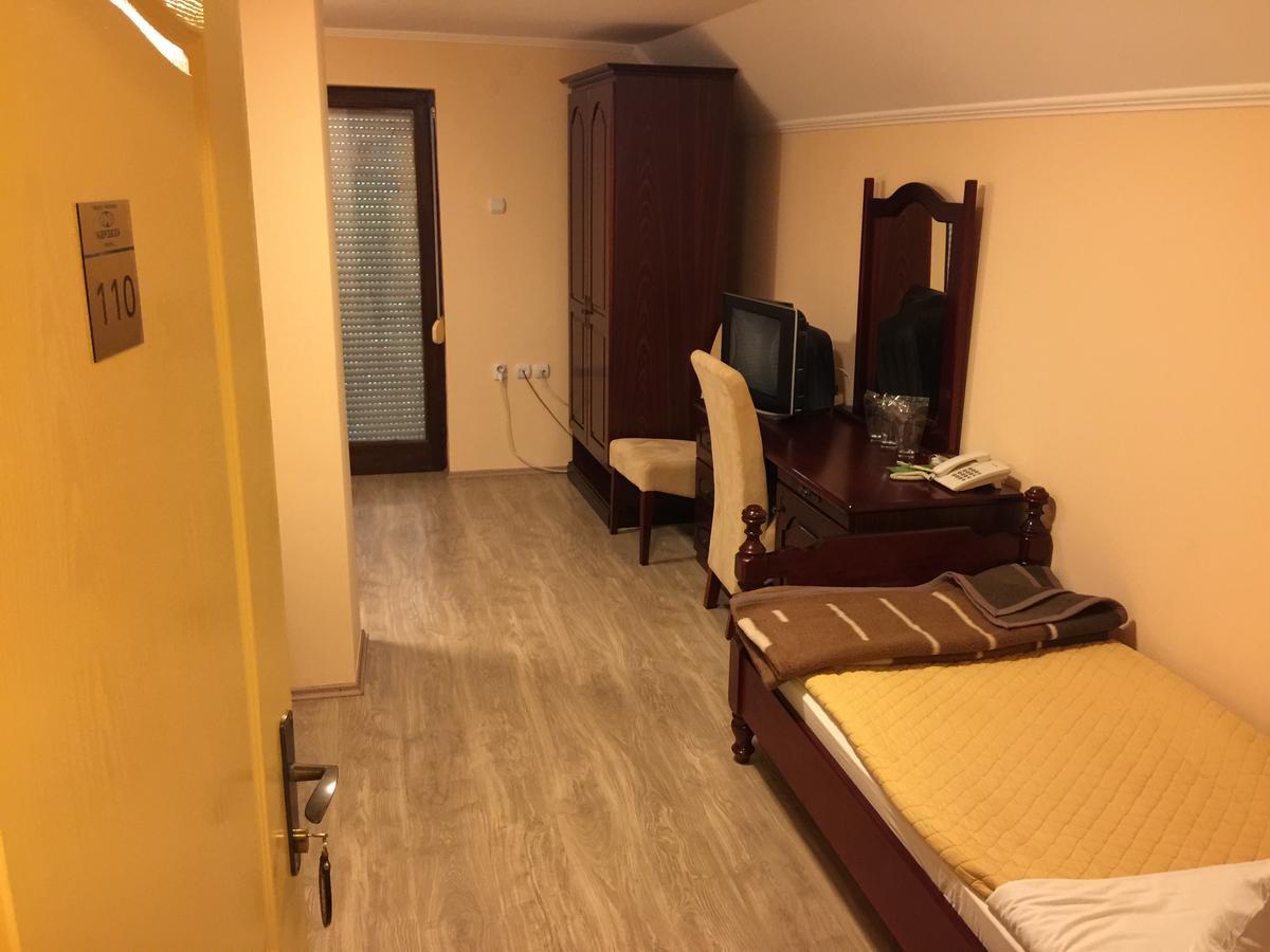 Bed&Breakfast Karavan Raška Chambre photo